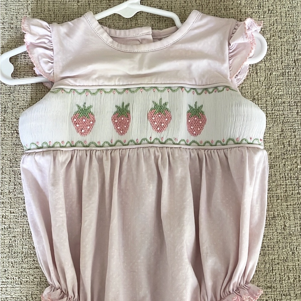 Shrimp and Grits Strawberry Smocked Bubble